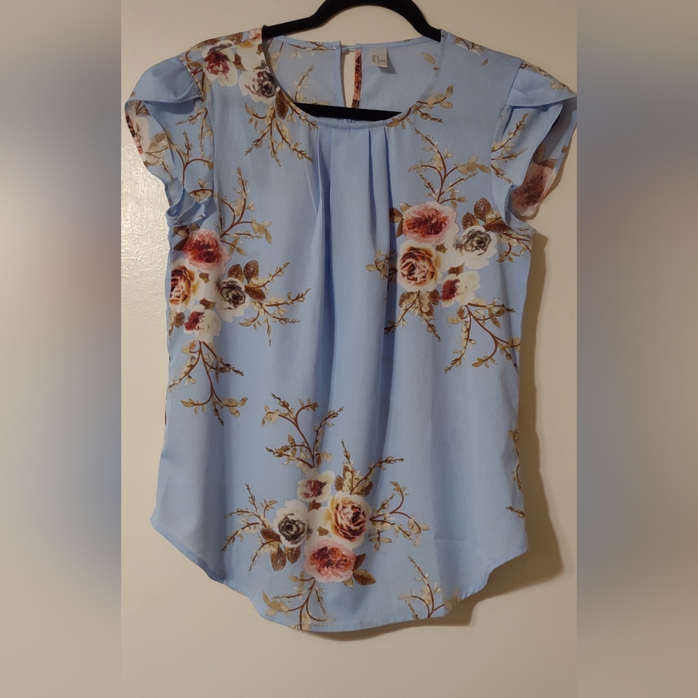 Light Blue Floral Cap-Sleeve Blouse Small